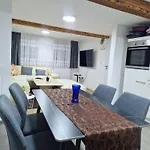 Penzion Zweibettzimmer Mit Gemeinschaftsbad Und Kueche Grossenbach Hünfeld
