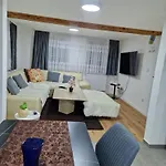 Zweibettzimmer Mit Gemeinschaftsbad Und Kueche Grossenbach *