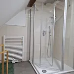 Zweibettzimmer Mit Gemeinschaftsbad Und Kueche Grossenbach Penzion Hünfeld