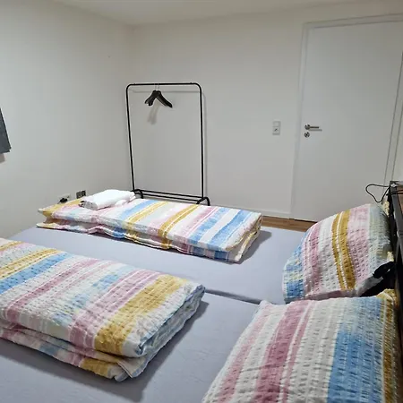 게스트하우스 Zweibettzimmer Mit Gemeinschaftsbad Und Kueche Grossenbach *