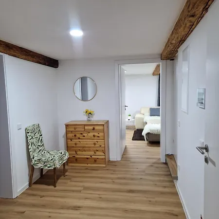 Zweibettzimmer Mit Gemeinschaftsbad Und Kueche Grossenbach 게스트하우스 *