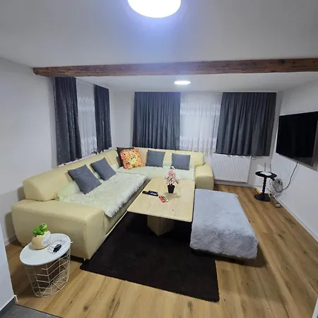 Zweibettzimmer Mit Gemeinschaftsbad Und Kueche Grossenbach Hünfeld