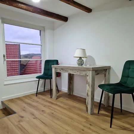 Zweibettzimmer Mit Gemeinschaftsbad Und Kueche Grossenbach *