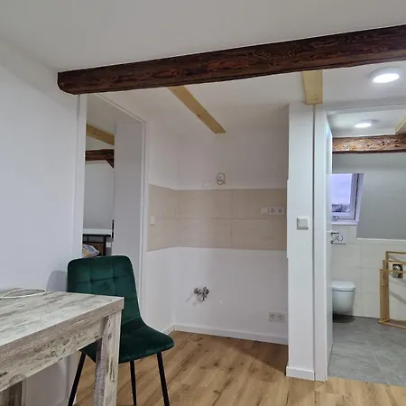 Zweibettzimmer Mit Gemeinschaftsbad Und Kueche Grossenbach *