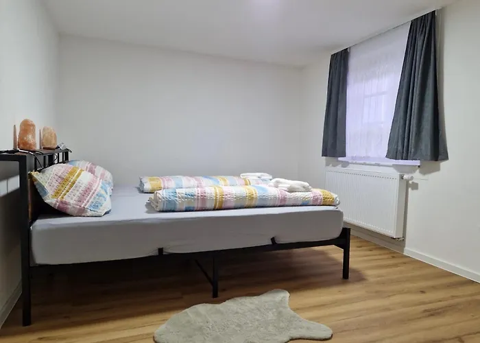Zweibettzimmer Mit Gemeinschaftsbad Und Kueche Grossenbach Hünfeld