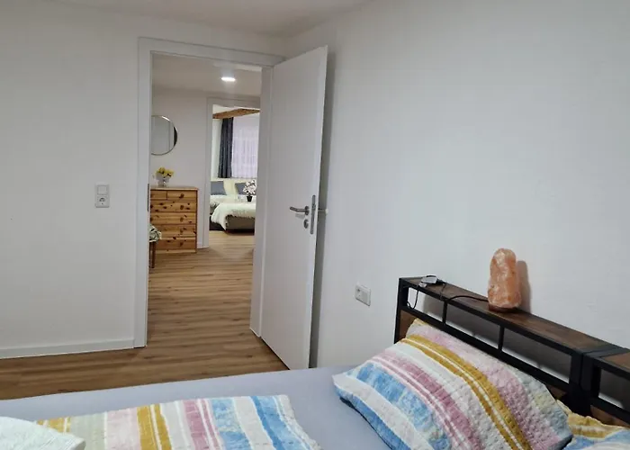 Pensjonat Zweibettzimmer Mit Gemeinschaftsbad Und Kueche Grossenbach Hünfeld