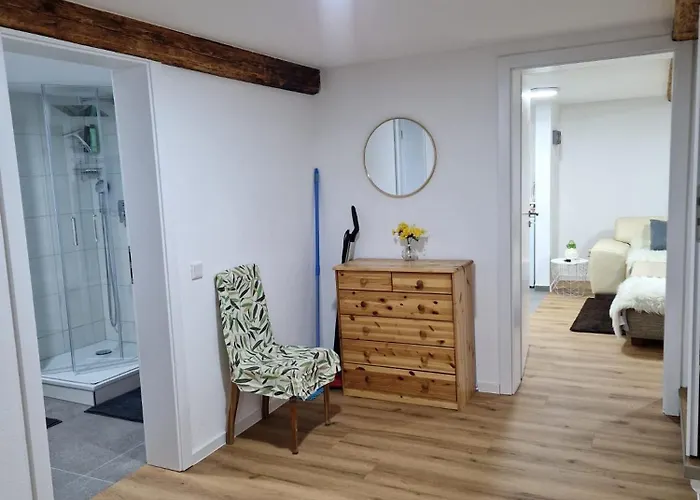 Zweibettzimmer Mit Gemeinschaftsbad Und Kueche Grossenbach