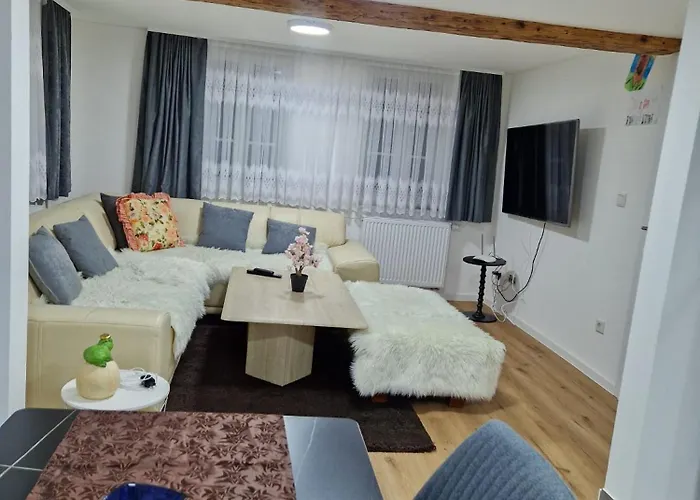 Zweibettzimmer Mit Gemeinschaftsbad Und Kueche Grossenbach *