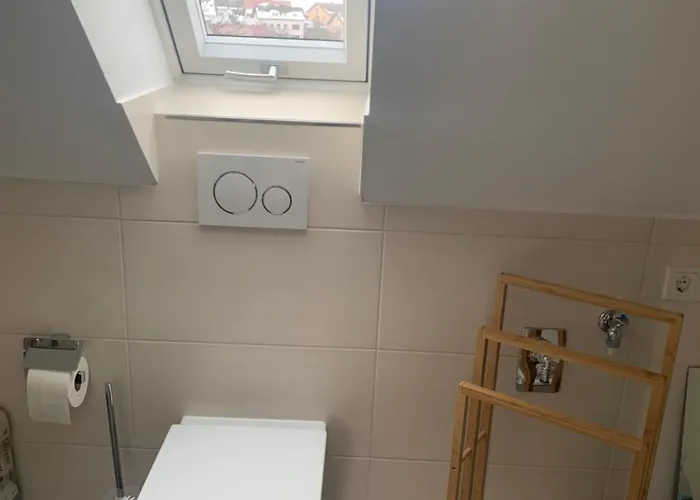 Zweibettzimmer Mit Gemeinschaftsbad Und Kueche Grossenbach